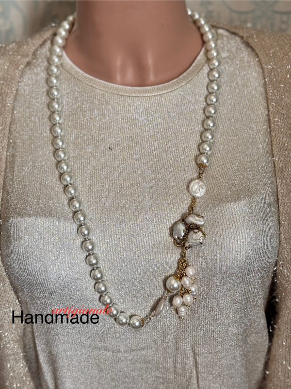 COLLANA di perle con laterale madreperla
