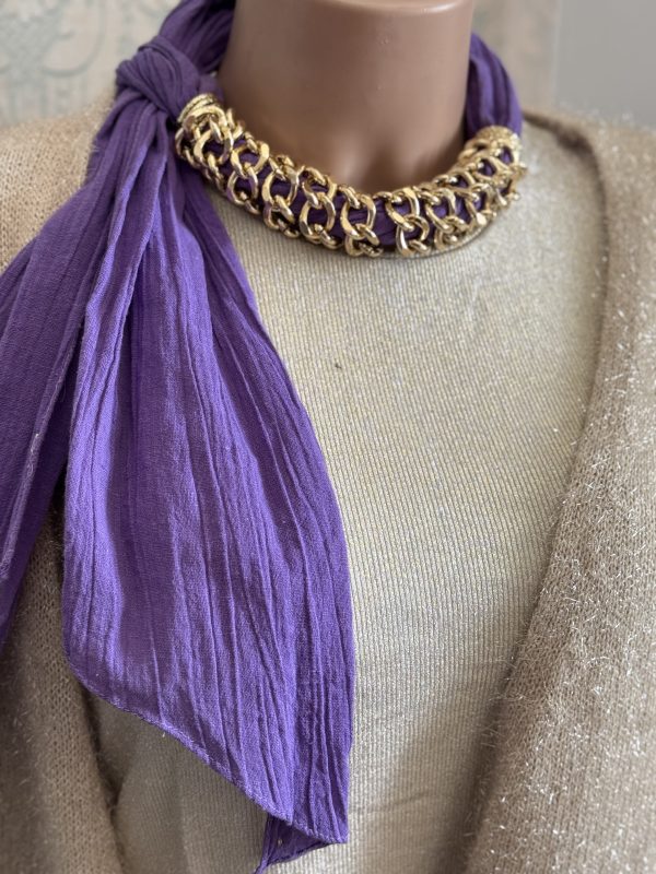 FOULARD GIOIELLO lilla con catena - immagine 2