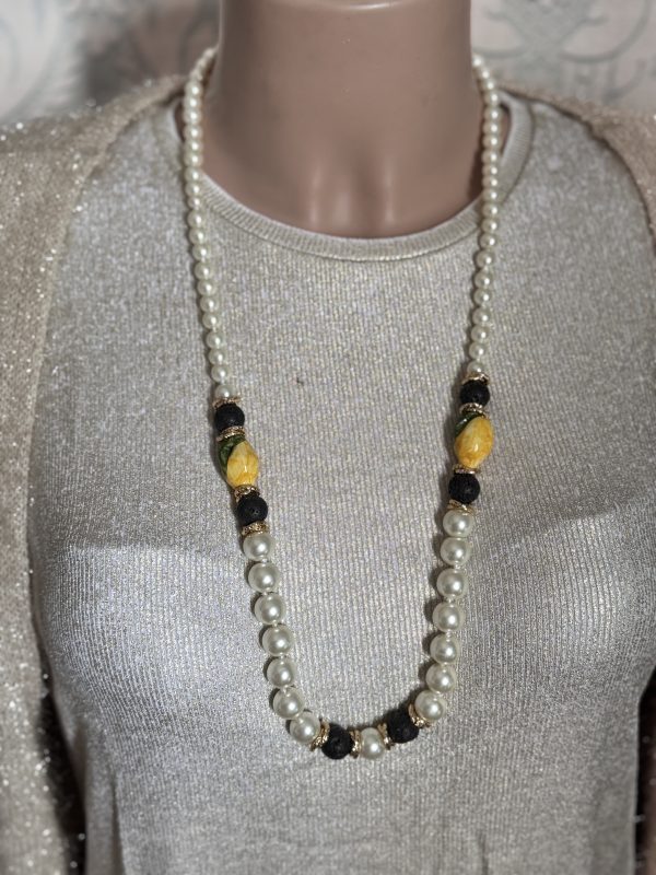 COLLANA con LIMONI e pietra lavica, serie SICILY - immagine 2