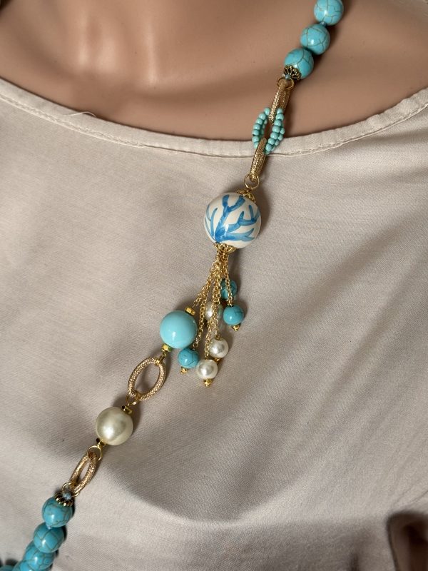 COLLANA lunga in pasta di turchese e sfera in ceramica - immagine 2