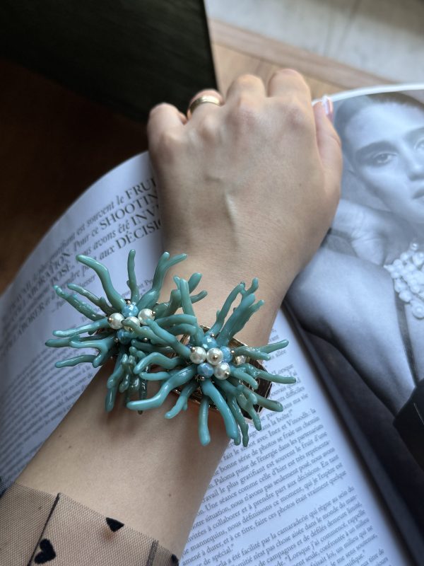 BRACCIALE rigido corallo centrale (imitazione) - immagine 2