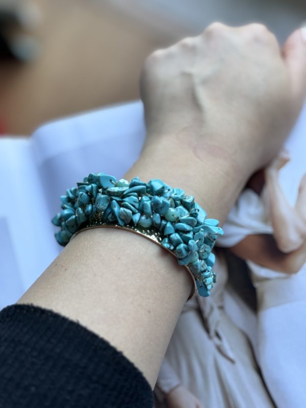 BRACCIALE rigido con  centrale ricoperto di pietre - immagine 3