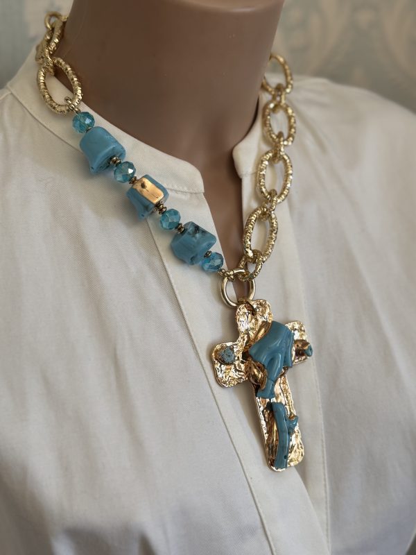COLLANA con la croce e corallo stilizzato - immagine 2