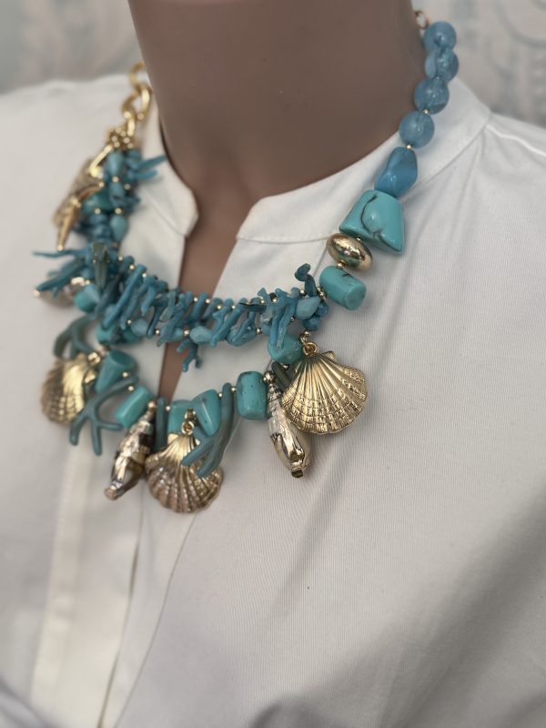 COLLANA con ciondoli di conchiglie/tronchetti di corallo (imitazione) - immagine 3