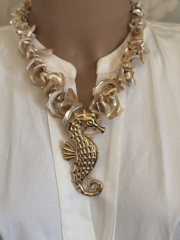 COLLANA di conchiglie con cavaluccio marino - immagine 3