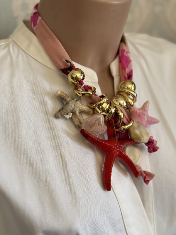 COLLANA in tessuto con stelle marine