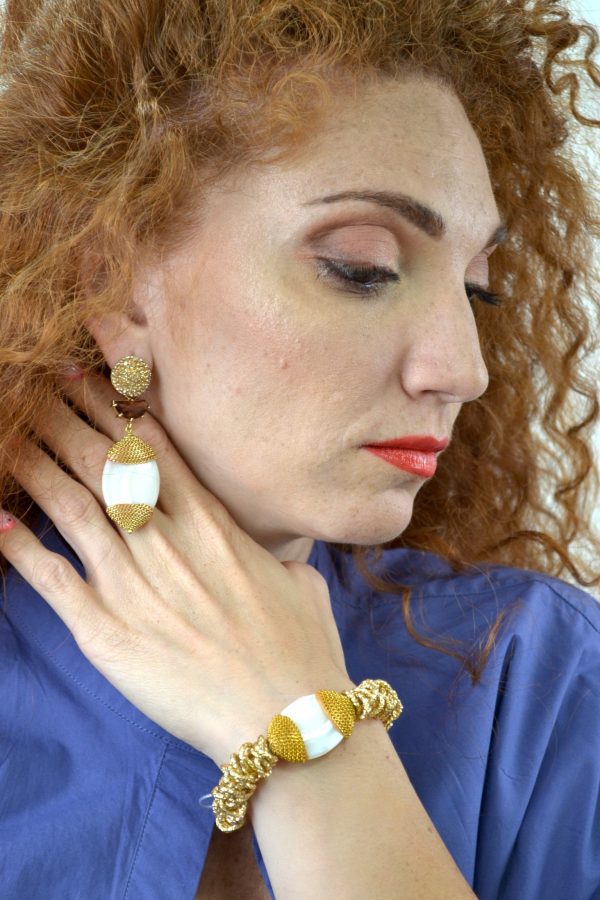 COMPLETO bracciale elastico e orecchini con madreperla